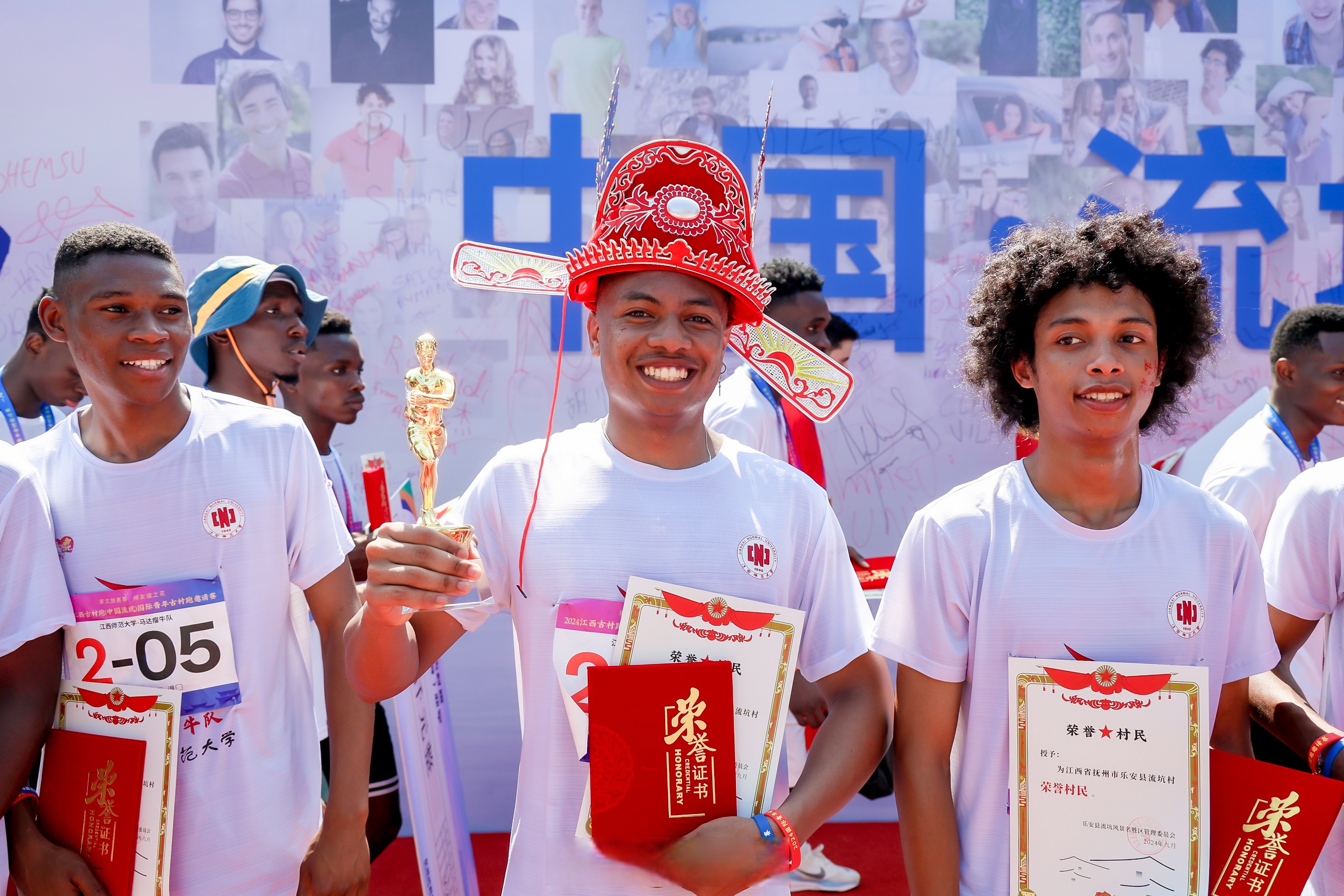 比赛成绩屡创新高震撼世界观众