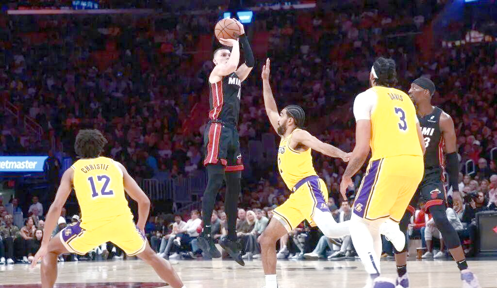 湖人核心受伤，球队战绩遭遇挑战的简单介绍