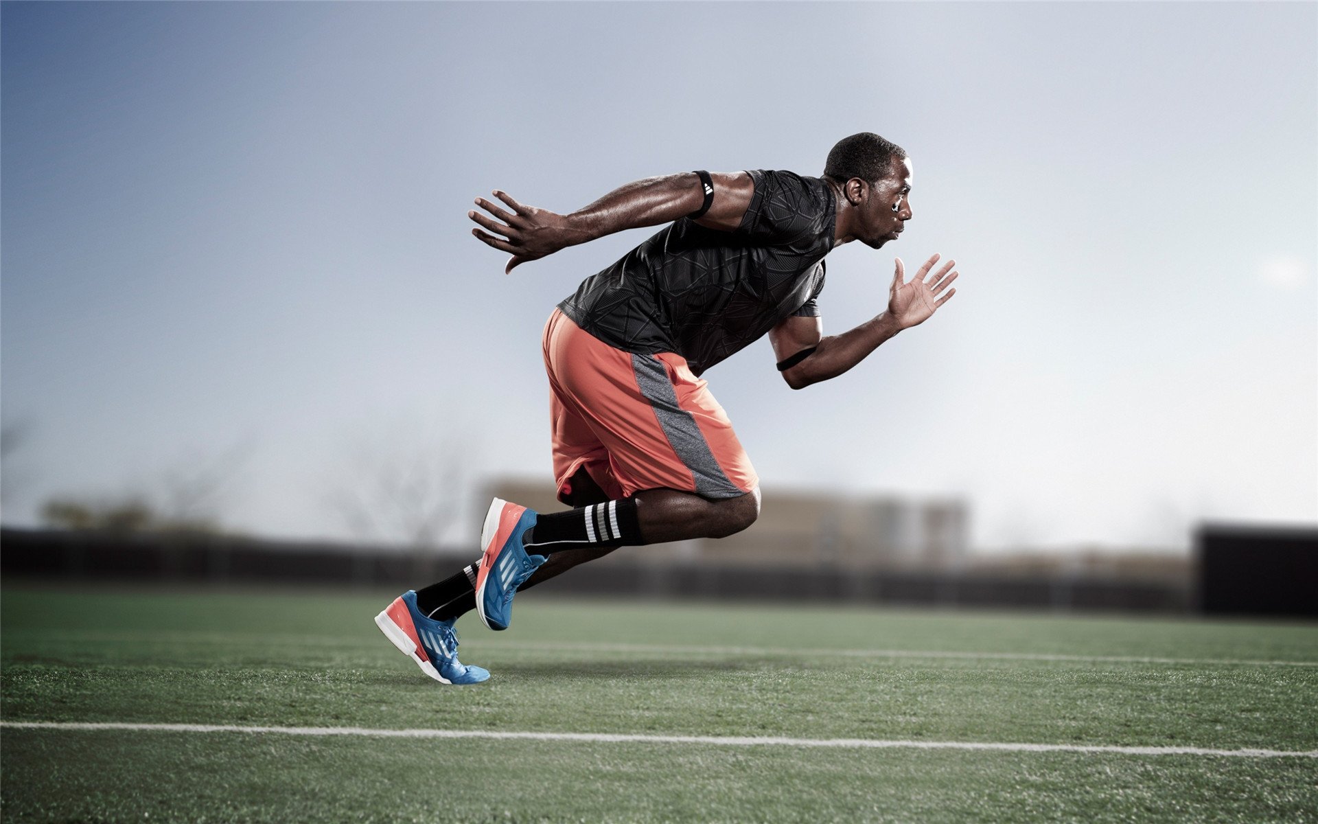 利拉德三分里程碑之夜,步行者团队篮球收割太阳