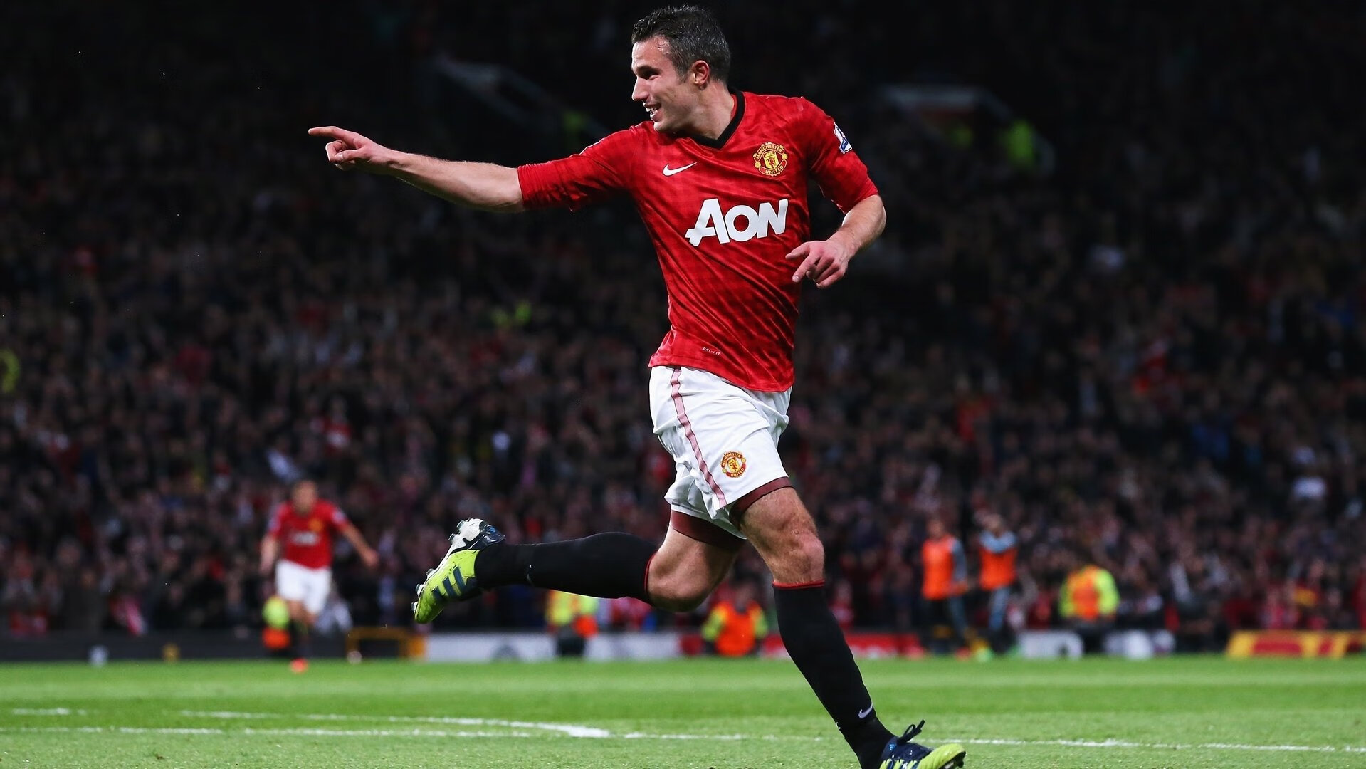 绿茵棋局,伊拉克对阵日本,苏亚雷斯如何以攻防转换核心改写战局