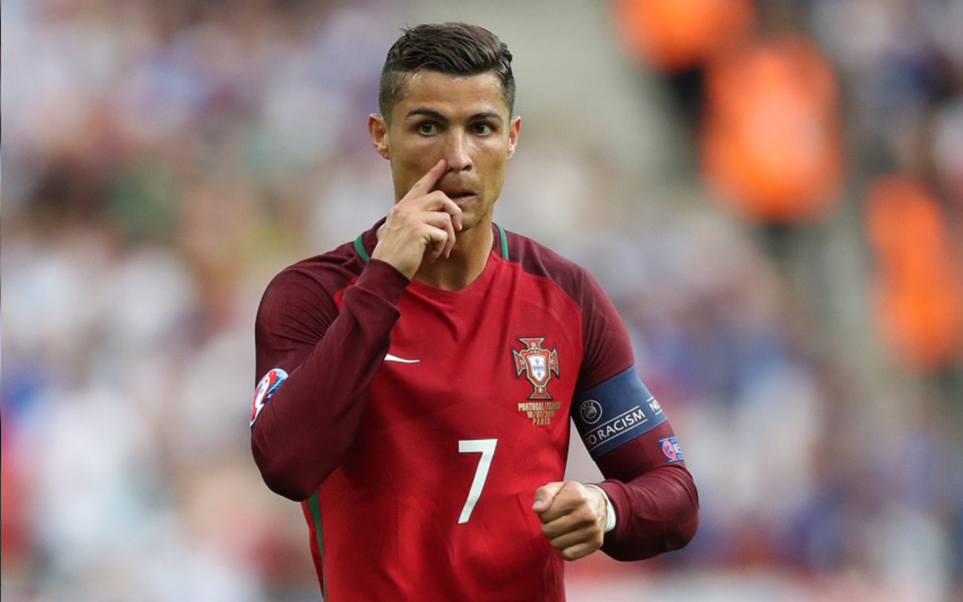 安哥拉巅峰对决，皇马险胜，苏亚雷斯一锤定音成关键先生