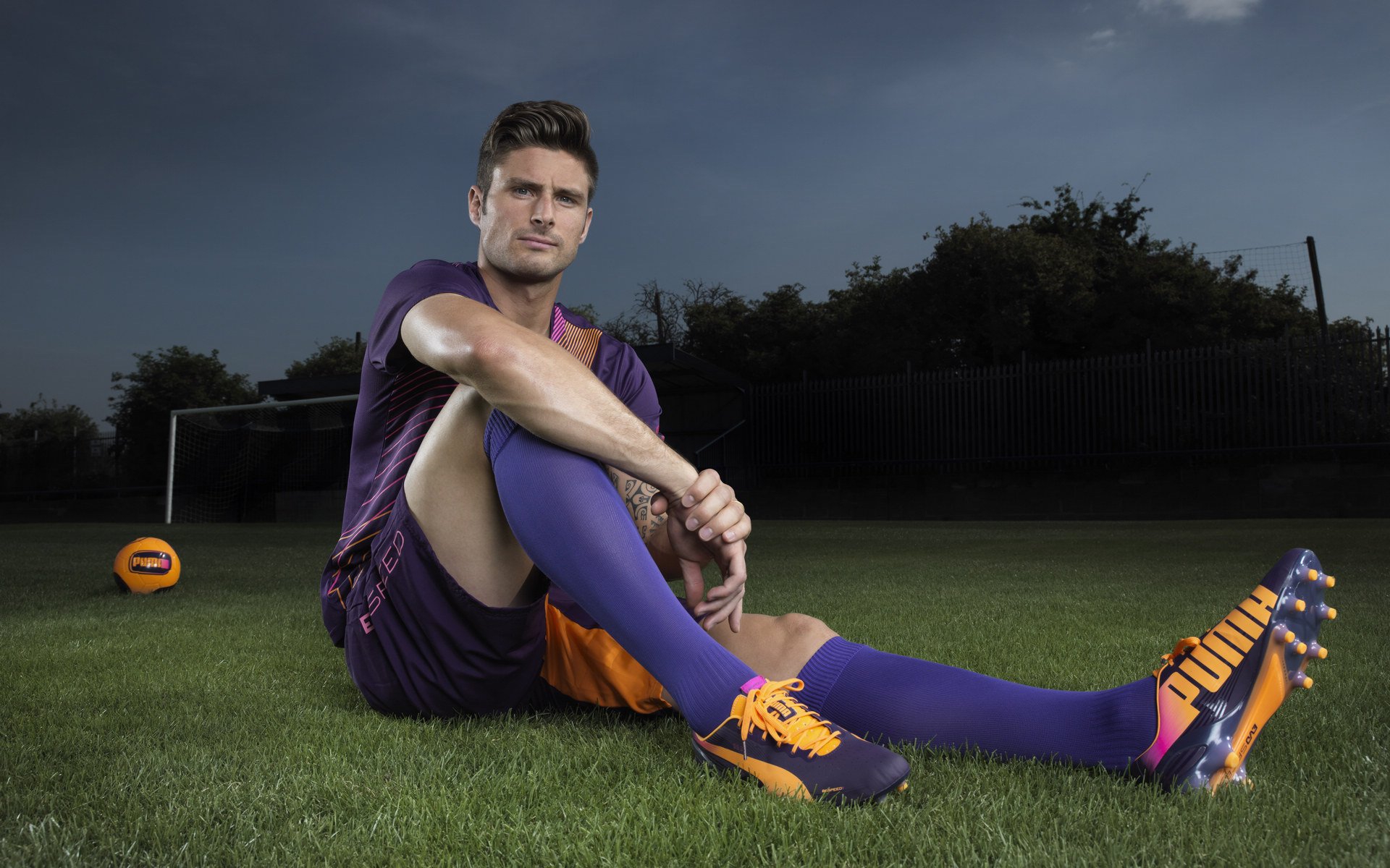 -赛道上的艺术，阿隆索驾驭阿斯顿马丁，演绎完美超越